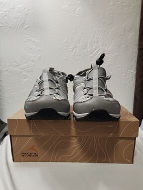 Pacific Mountain Women's Gray Outdoor Performance Sandals